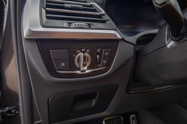 BMW iX3 Executive — photo 18