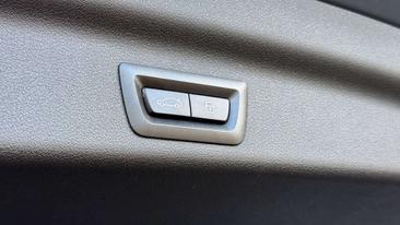 BMW X1 XDrive20d — photo 36