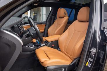 BMW iX3 Executive — photo 20