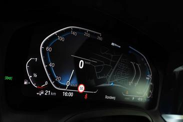 BMW Série 3 M Sport 330e — photo 6
