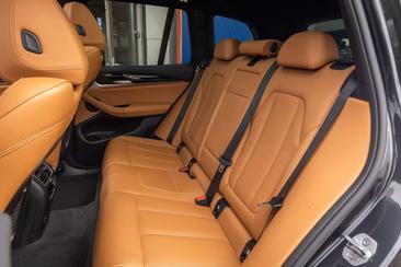 BMW iX3 Executive — photo 22
