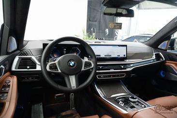 BMW X7 M Sport XDrive 40d — photo 28