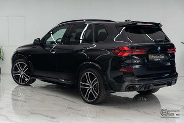 BMW X5 M Performance XDrive50e — photo 13