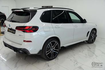 BMW X5 M Performance XDrive50e — photo 16