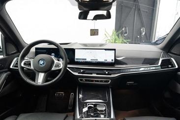 BMW X5 M Performance XDrive50e — photo 20