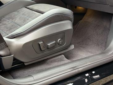 BMW X1 XDrive30e — photo 22