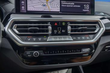 BMW iX3 Executive — photo 35