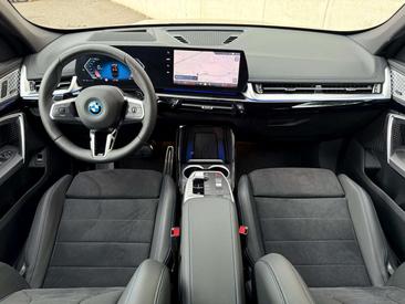 BMW X1 XDrive30e — photo 24