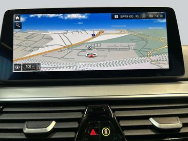 BMW Série 5 Touring 520d — photo 17