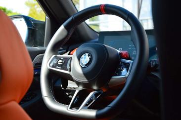 BMW M5 Touring — photo 11