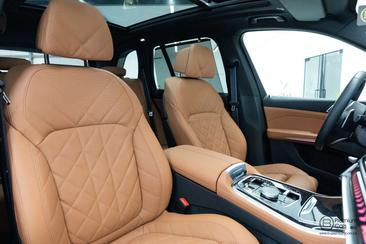 BMW X5 M Performance XDrive50e — photo 28