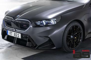 BMW M5 — photo 8