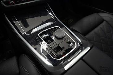 BMW X5 M Performance XDrive50e — photo 33
