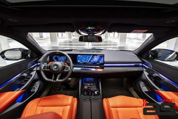 BMW M5 — photo 17