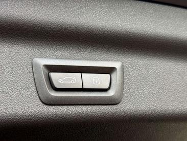 BMW X1 XDrive30e — photo 35