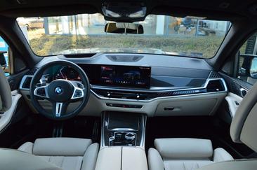 BMW X7 M60 XDrive — photo 14