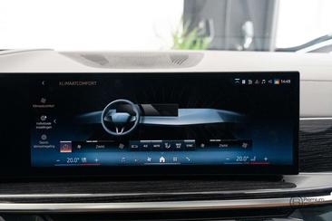 BMW X5 M Performance XDrive50e — photo 38