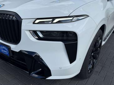 BMW X7 M-Sport XDrive40d — photo 28