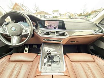 BMW X5 M Sport 40xd — photo 17