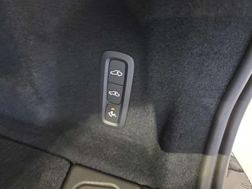 Volvo XC60 B5 — photo 15