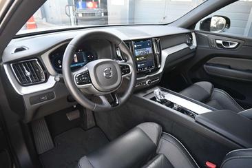 Volvo XC60 B4 Plus — photo 10