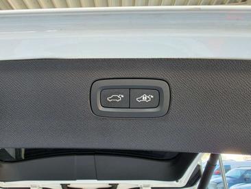 Volvo XC90 Recharge — photo 28