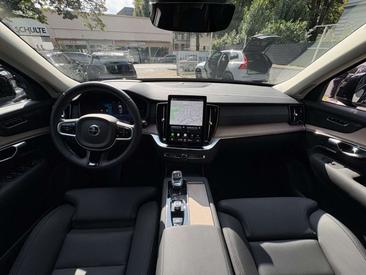 Volvo XC90 T8 Plus — photo 17