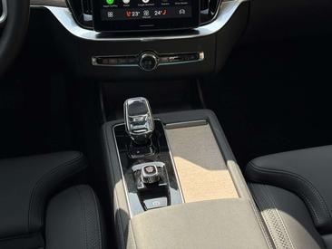 Volvo XC90 T8 Plus — photo 19
