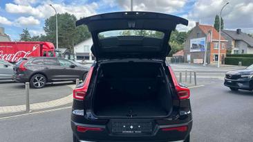 Volvo XC40 B3 Essential — photo 13