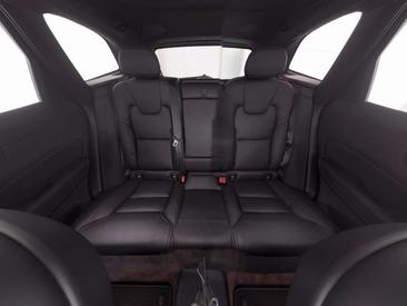 Volvo XC60 T8 — photo 4