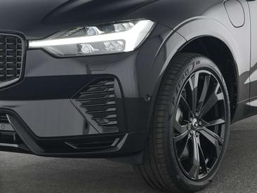 Volvo XC60 T8 — photo 8
