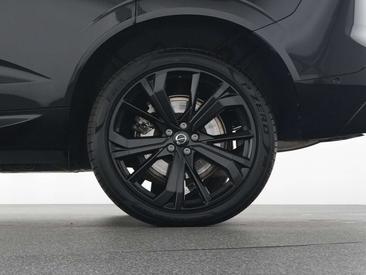 Volvo XC60 T8 — photo 20