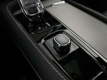 Volvo XC90 T8 Ultimate — photo 33