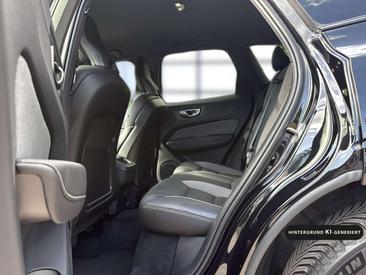 Volvo XC60 B4 Plus — photo 14
