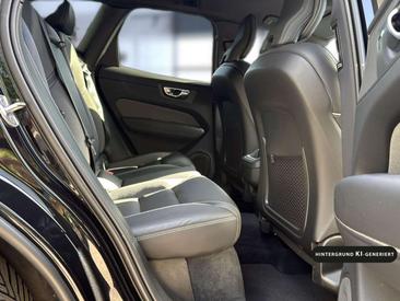 Volvo XC60 B4 Plus — photo 23