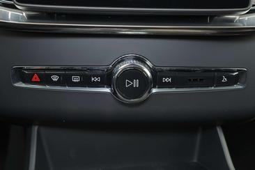 Volvo XC90 T8 Recharge — photo 7