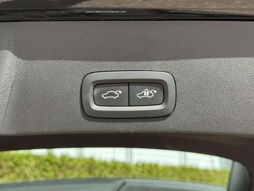 Volvo XC40 B3 Core — photo 6