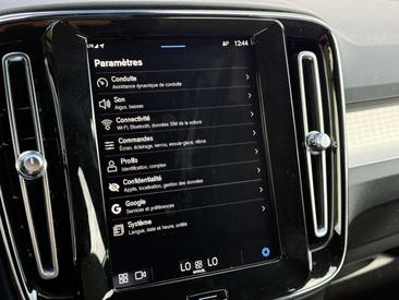 Volvo XC40 B3 Core — photo 14
