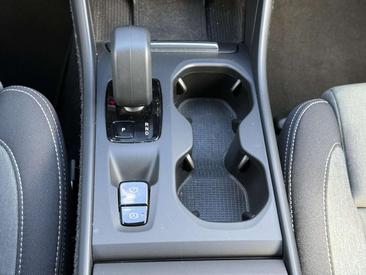Volvo XC40 B3 Core — photo 15