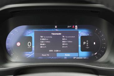 Volvo XC40 B4 Plus — photo 4
