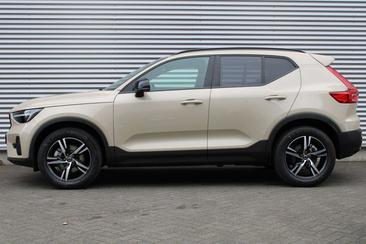 Volvo XC40 B4 Plus — photo 7