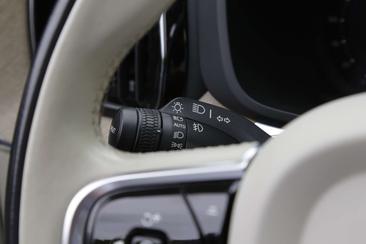 Volvo XC60 T6 Recharge Plus — photo 42