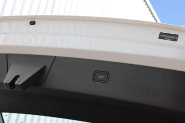 Volvo XC60 — photo 17