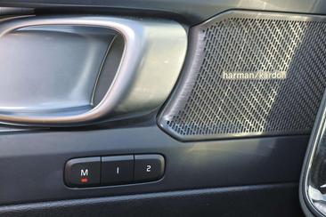 Volvo XC40 B4 Plus — photo 10