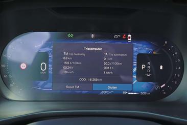 Volvo XC40 B4 Plus — photo 11