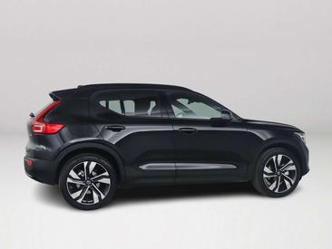 Volvo XC40 B4 Plus — photo 4