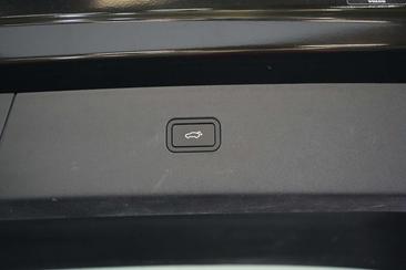 Volvo XC60 — photo 22