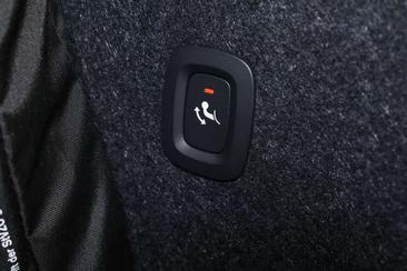 Volvo XC40 B4 Plus — photo 17