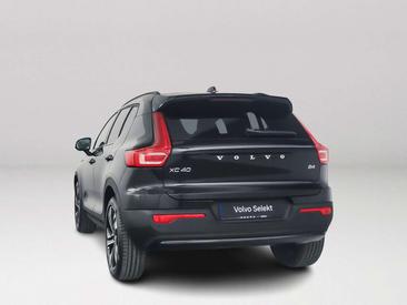 Volvo XC40 B4 Plus — photo 11
