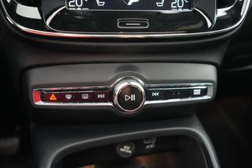 Volvo XC40 T4 Recharge Ultimate — photo 29